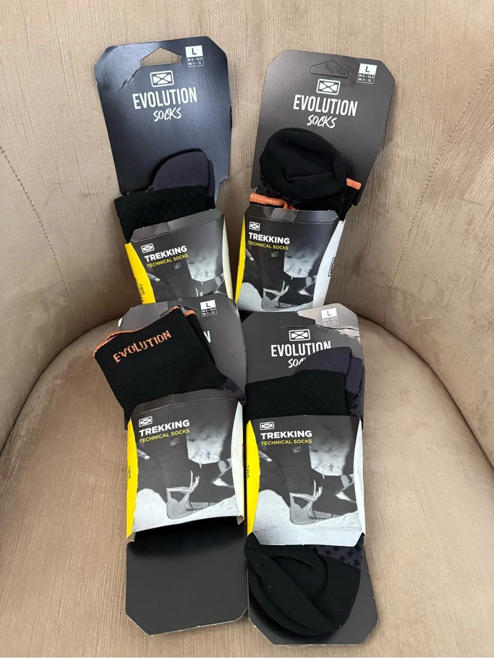 Bundle Of 4 Trekking Technical Socks Evolution Large Non Slip Outdoor Hiking Nwt